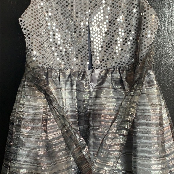 Girls Sparkly Dress - Picture 6 of 9